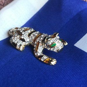 Vintage pave crystal goldtone cat tiger pin brooch
